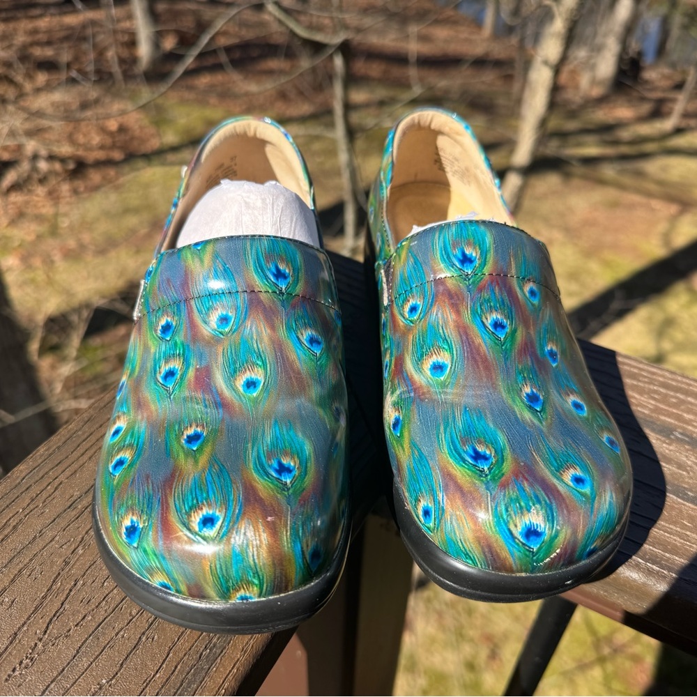 Alegria Clogs - image 5